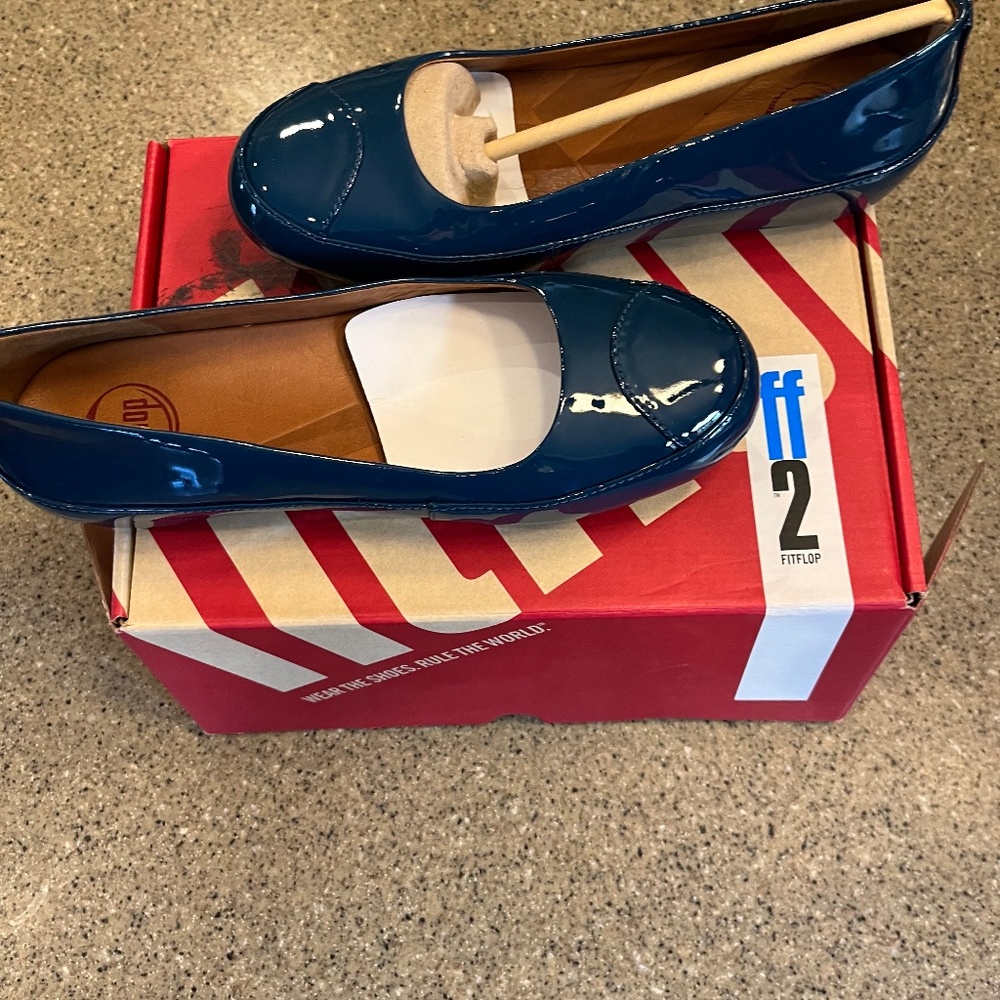 FitFlop Navy Patent